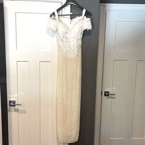 Vintage 90’s full length beaded gown. Size 4